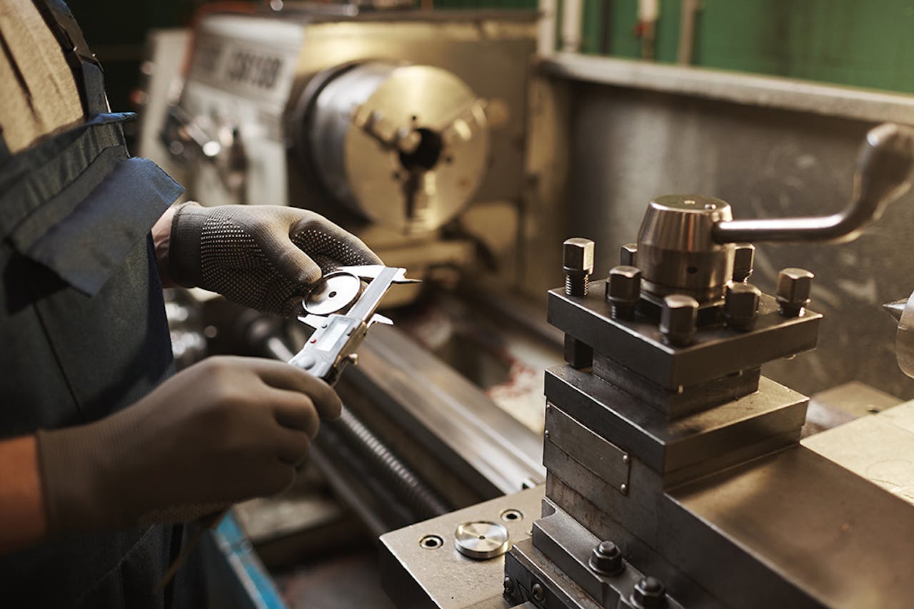 Metal component manufacturing - Precision & quality assurance