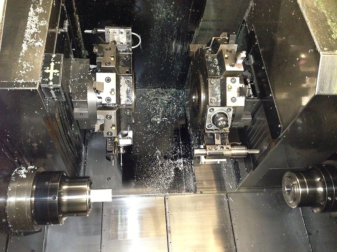 CNC machine for component manufacturing